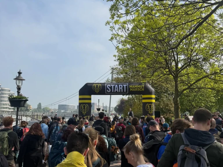Instagram post from zaubersterne.nrw. This post is in position 1.
